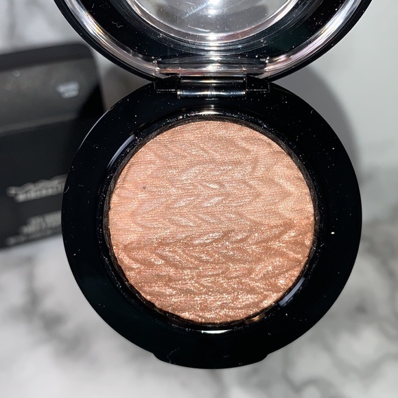Natural Vigor Mineralized Duo Eyeshadow Collection MAC - Picture 5 of 17